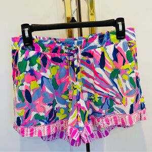 LILLY PULITZER KATIA SHORT IN "HAVIN A BLAST" PRINT, SIZE SMALL